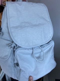 (Category: ) located in . Submitted by adrynaaaa (Listing ID 1043844983, Image 1). Description: .