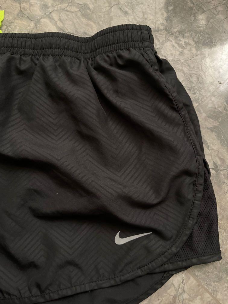 nike dri fit shorts XL, Olah Raga, Baju 
