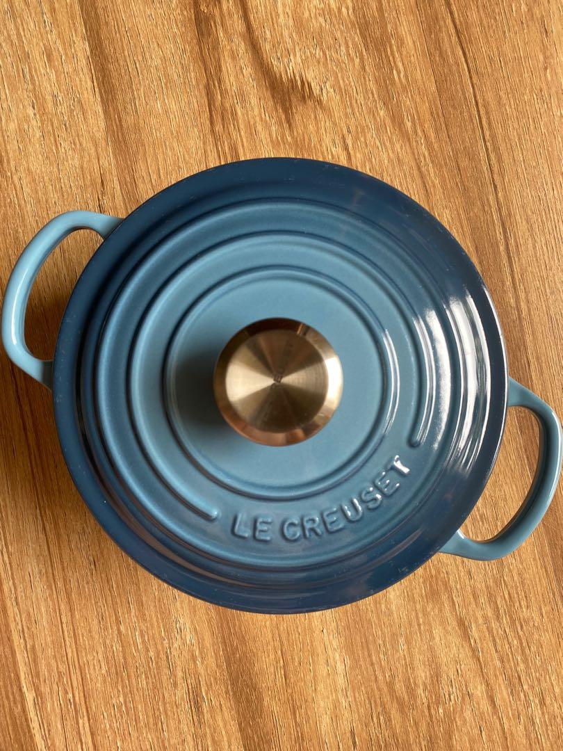 ORIGINAL LE CREUSET MARINE 18CM, Furniture & Home Living, Kitchenware