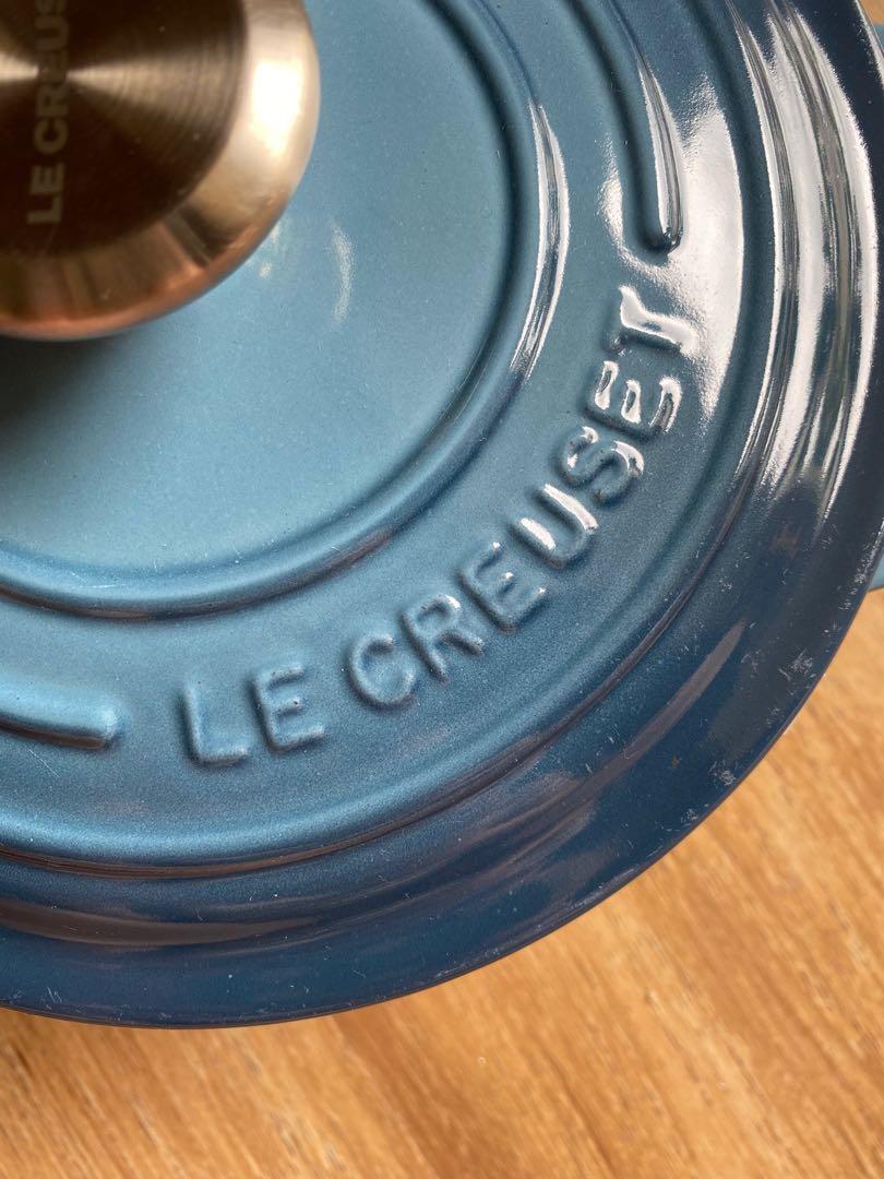 ORIGINAL LE CREUSET MARINE 18CM, Furniture & Home Living, Kitchenware