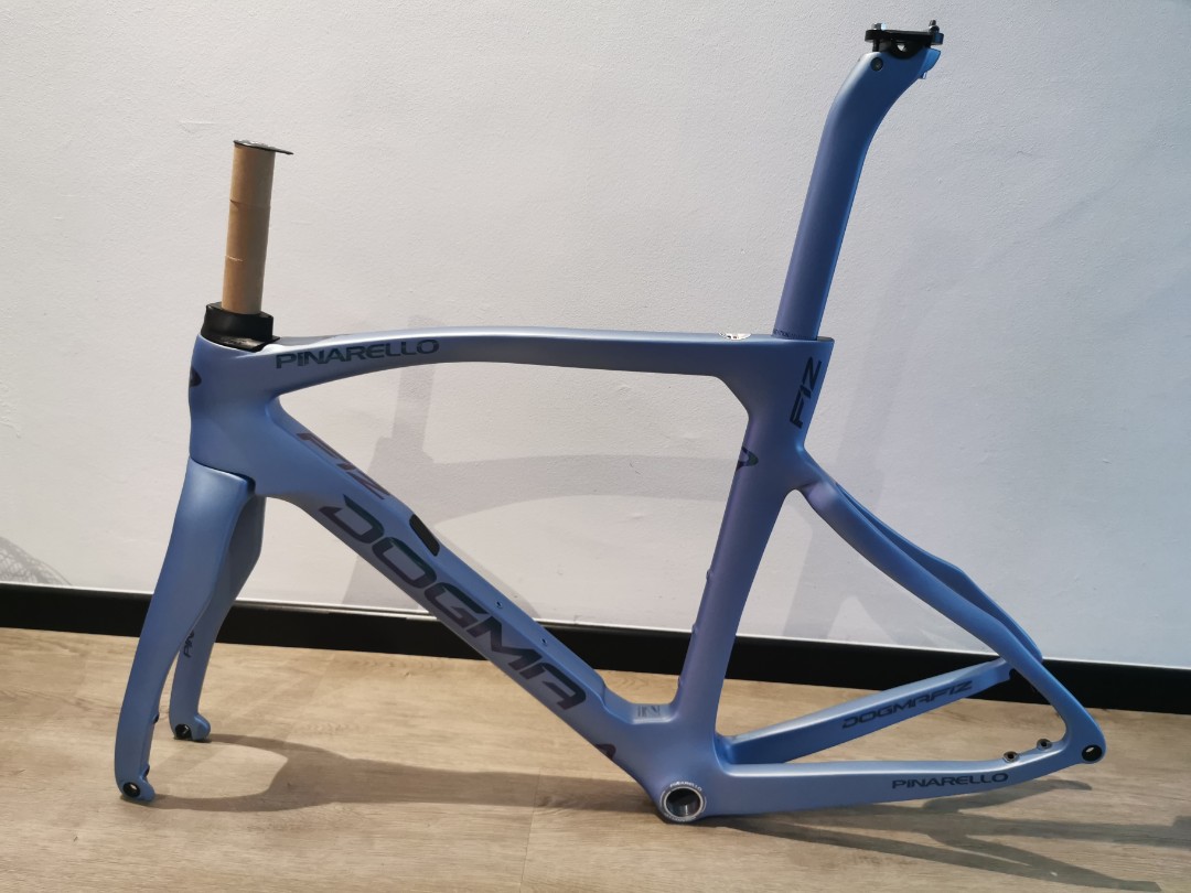 Pinarello dogma store f12 venice blue