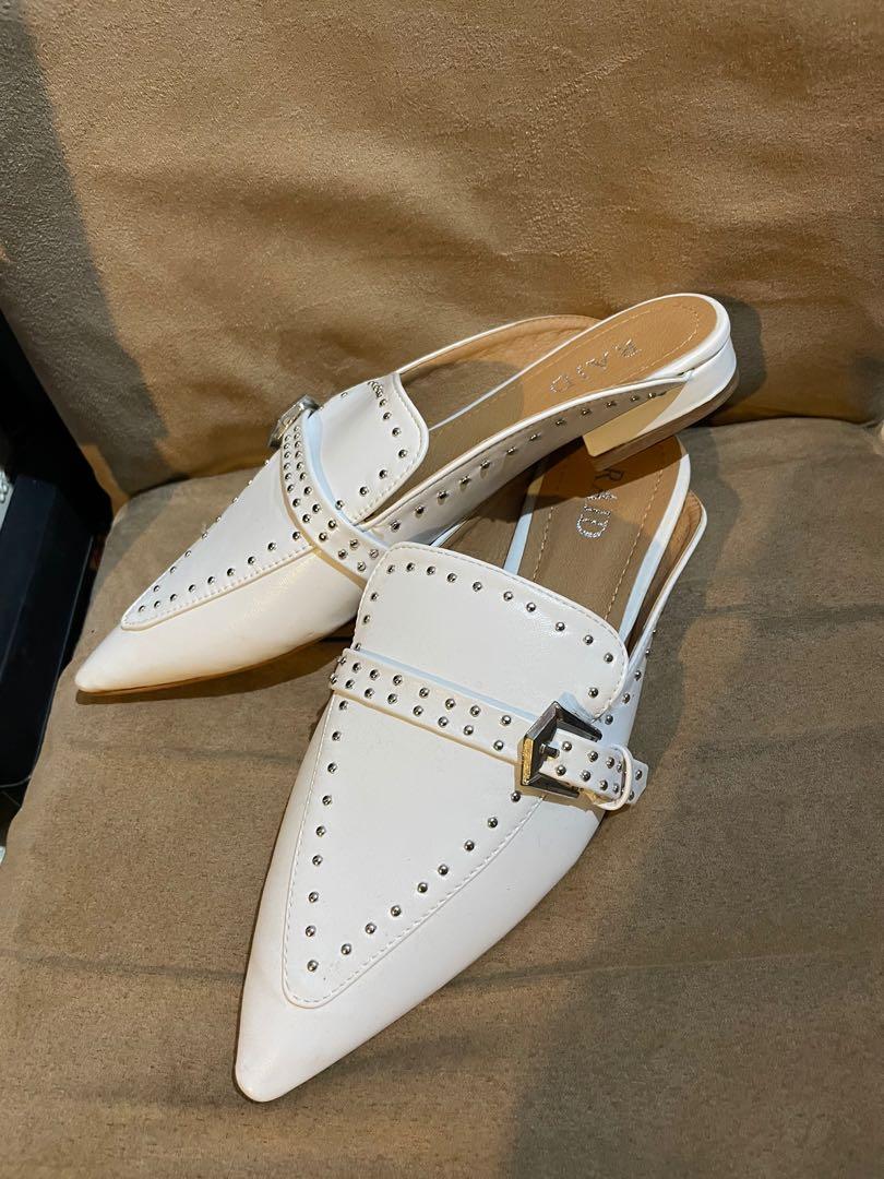 White pointed loafers online