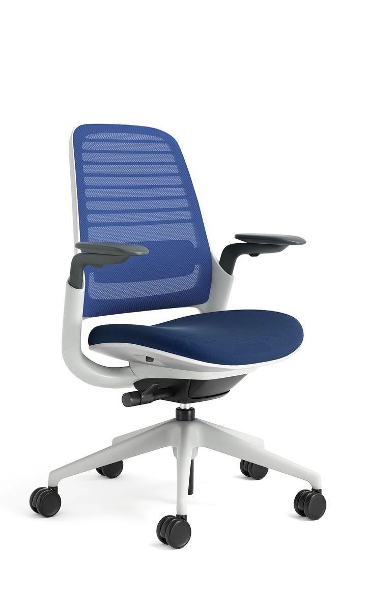 steelcase series 1 barely used. Furniture Home Living