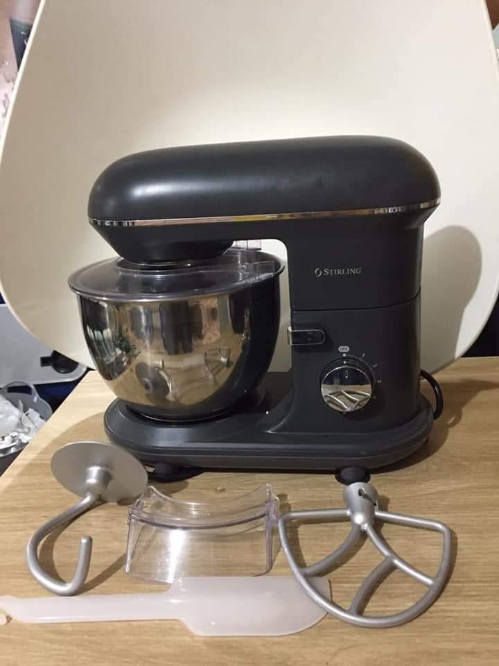 Stirling Diecast Stand Mixer, Furniture & Home Living, Kitchenware