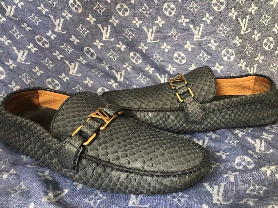 $1189.00 !! LOUIS VUITTON MEN'S BLACK LOAFERS LUXURY SHOES MARKED U.K  SIZE 9.5 M