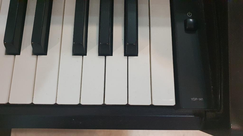 Yamaha Digital Piano Arius YDP 141, Hobbies & Toys, Music & Media