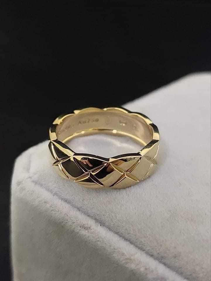 18k Gold Chanel Coco Crush Ring , Luxury, Accessories on Carousell