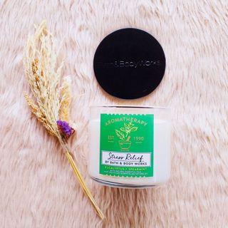Bath and Body Works 3-wick scented candle - Stress Relief
