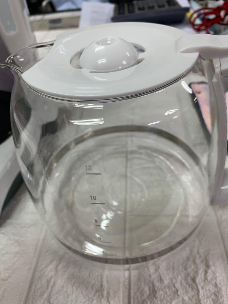 Black + Decker 12 Cup Programmable Coffeemaker (Category: Coffee Machines & Makers) located in Pasay City. Submitted by ayinong168 (Listing ID 1116744094, Image 3). Description: Item is in excellent condition mint still in box working 110volts needs transformer to work with little scratch on cover pls see pics .
