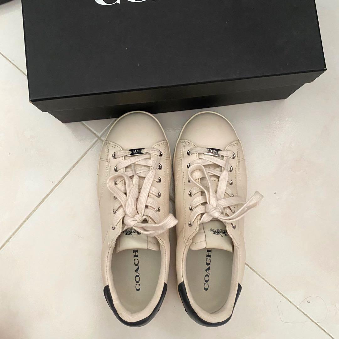 C126 low top sneaker deals