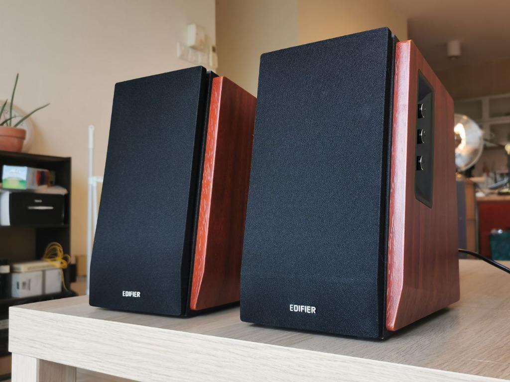 Second hand bookshelf speakers 2025