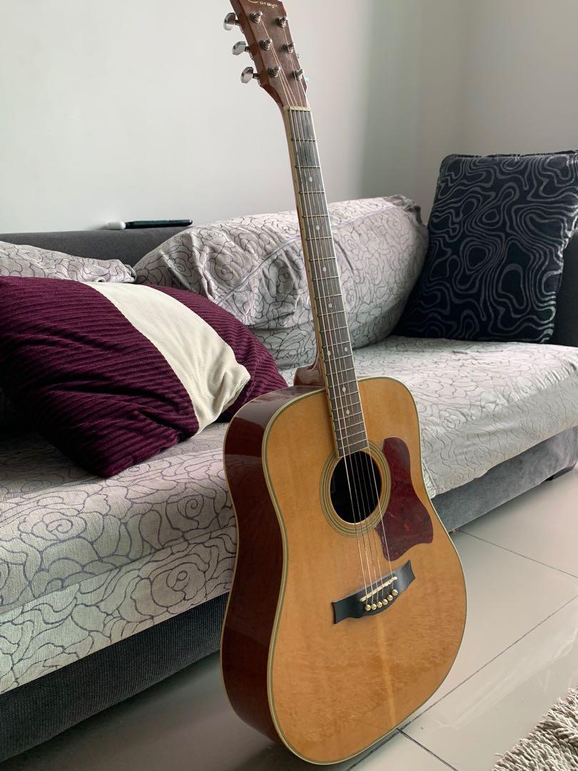 Caraya Guitar Dark Green with Steel Strings, Hobbies & Toys, Music & Media,  Musical Instruments on Carousell