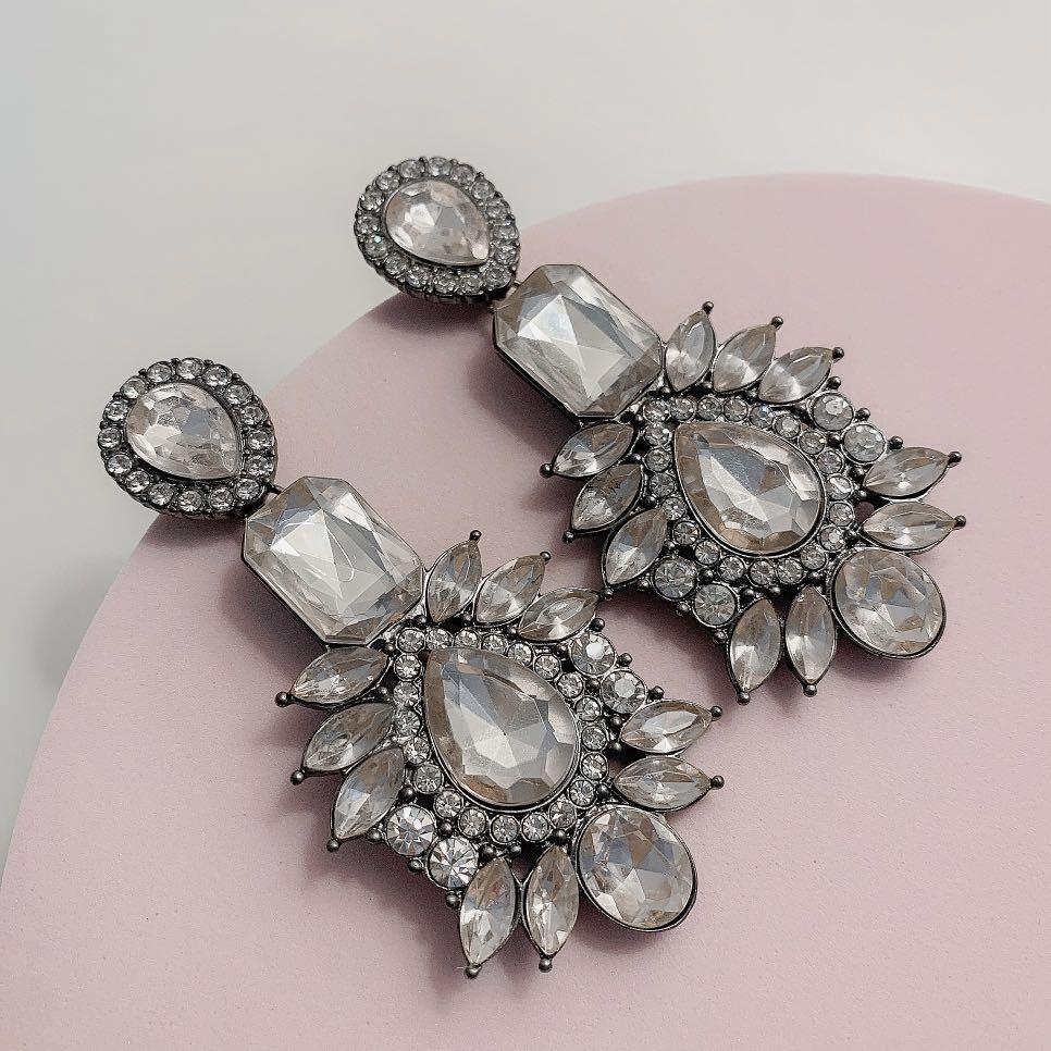 Happiness boutique vintage style statement earrings