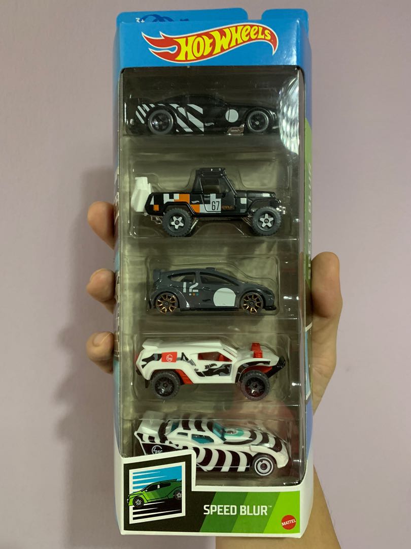 Hot Wheels Speed Blur 5 pack Ford Fiesta Mustang Jeepster and