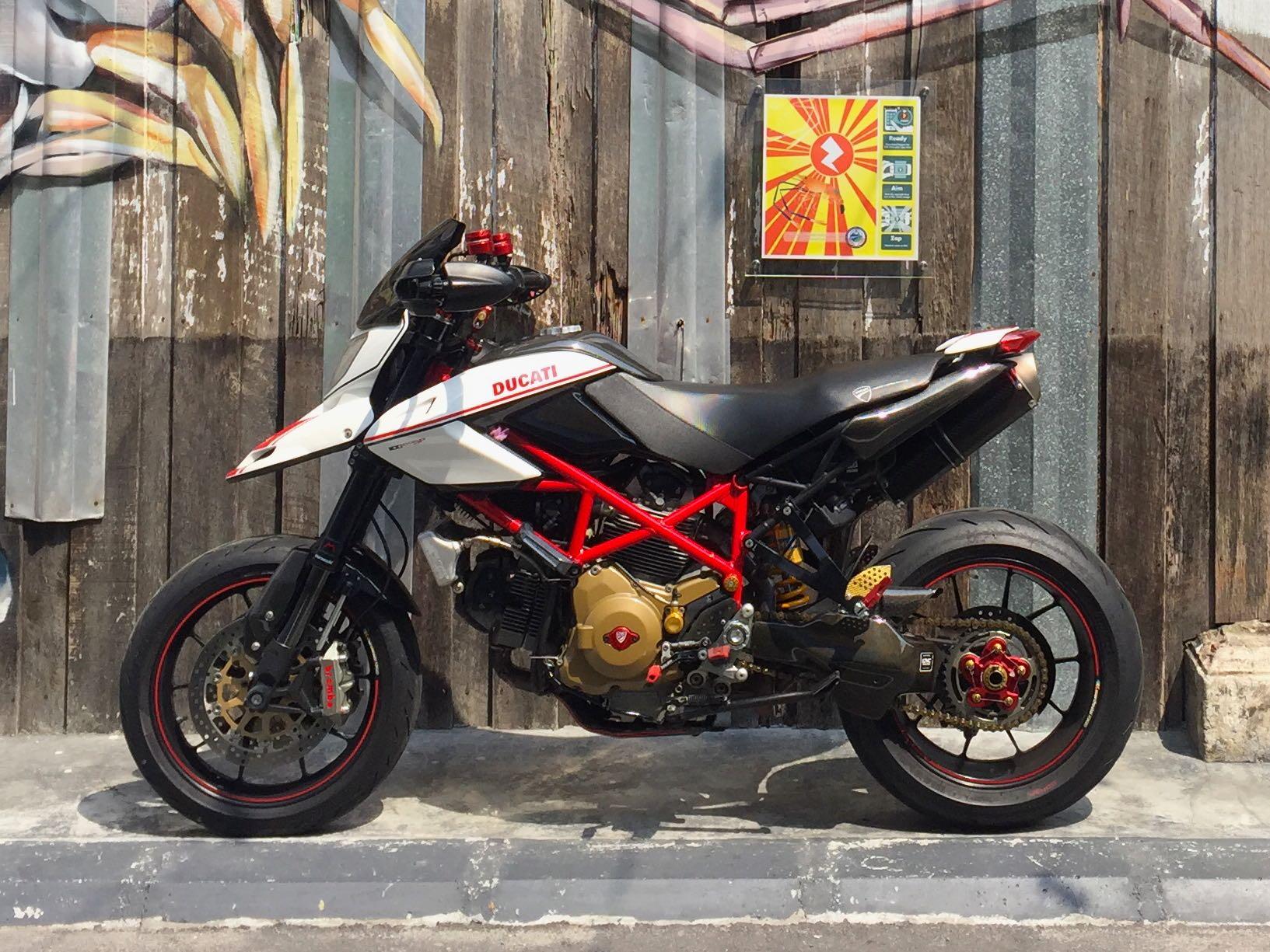 Ducati hypermotard 1100 for discount sale