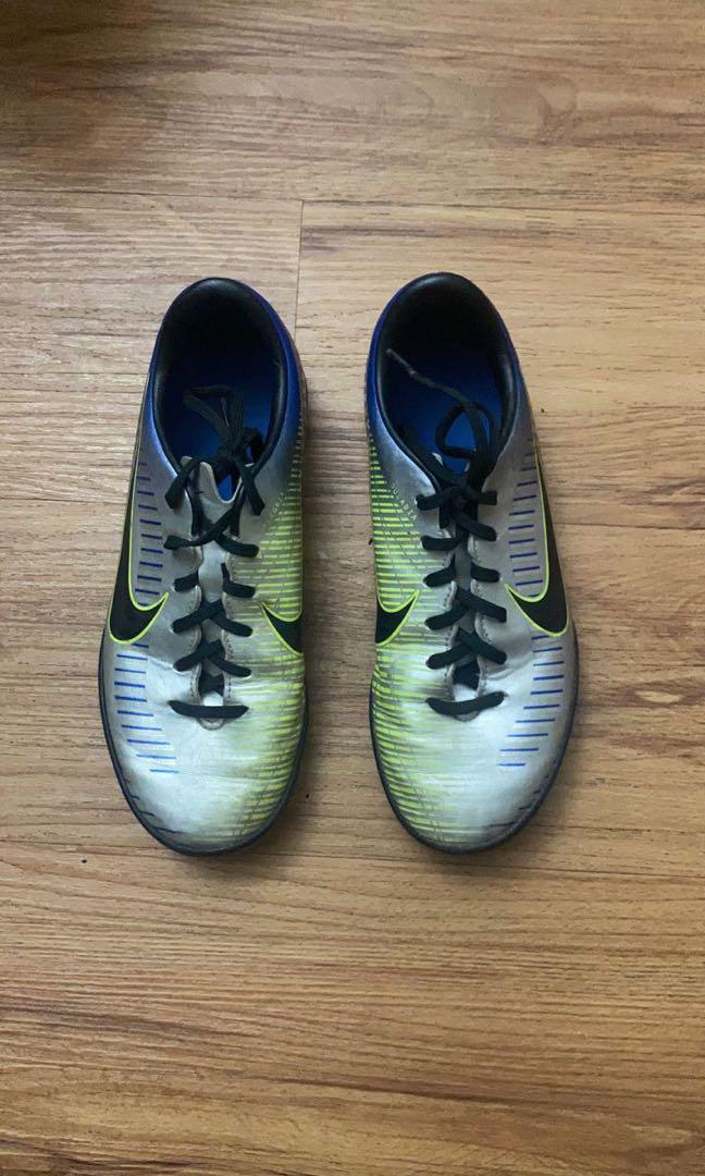 Kasut store nike neymar
