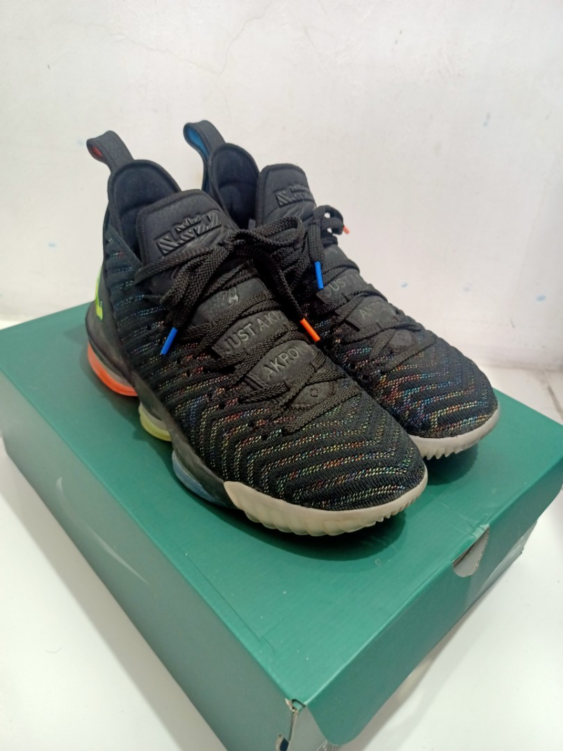 Lebron 16 We Are Family US 9.5 Men s Fashion Footwear