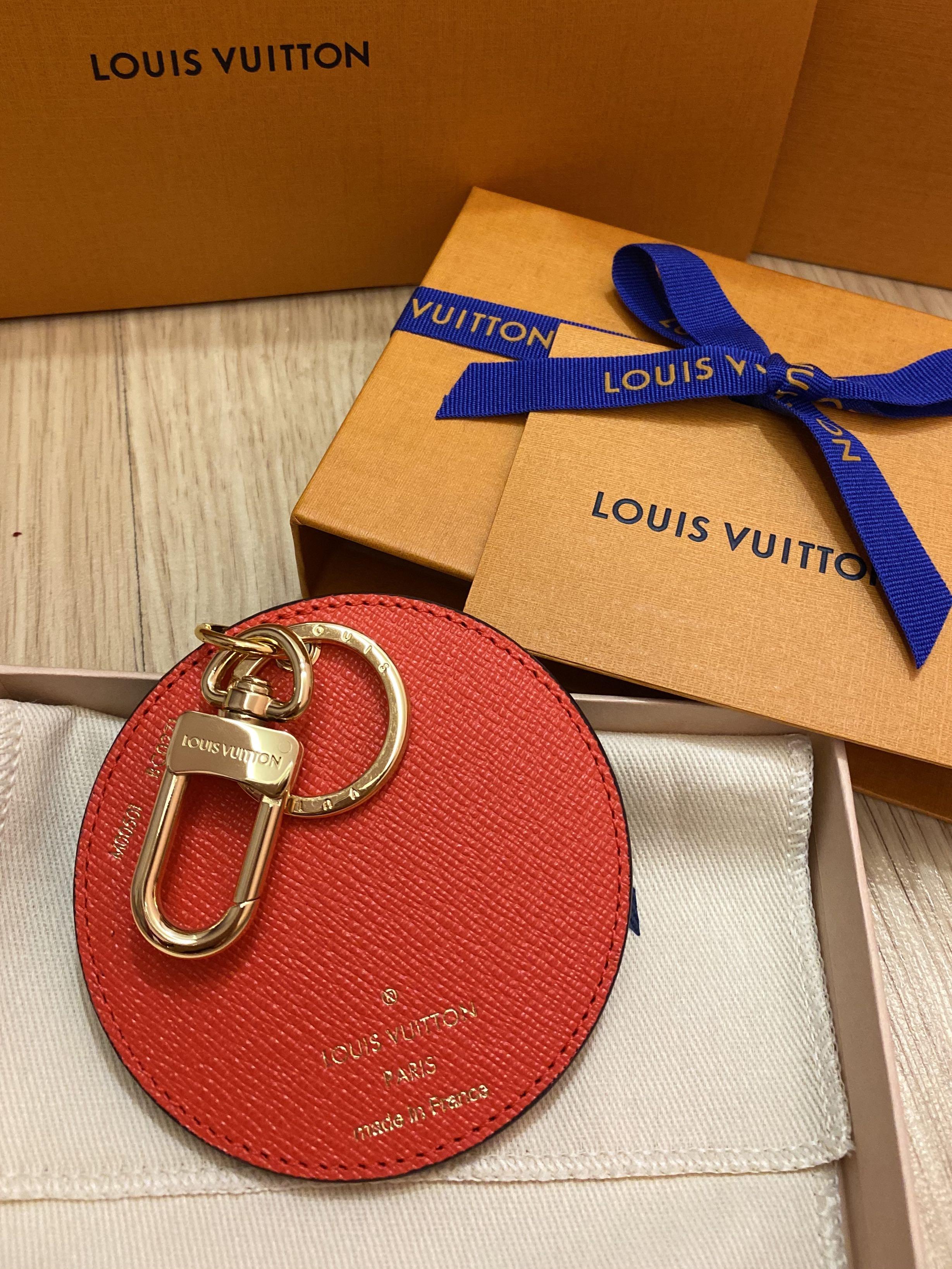 Louis Vuitton Monogram Vivienne Xmas Venice Round Charm Key