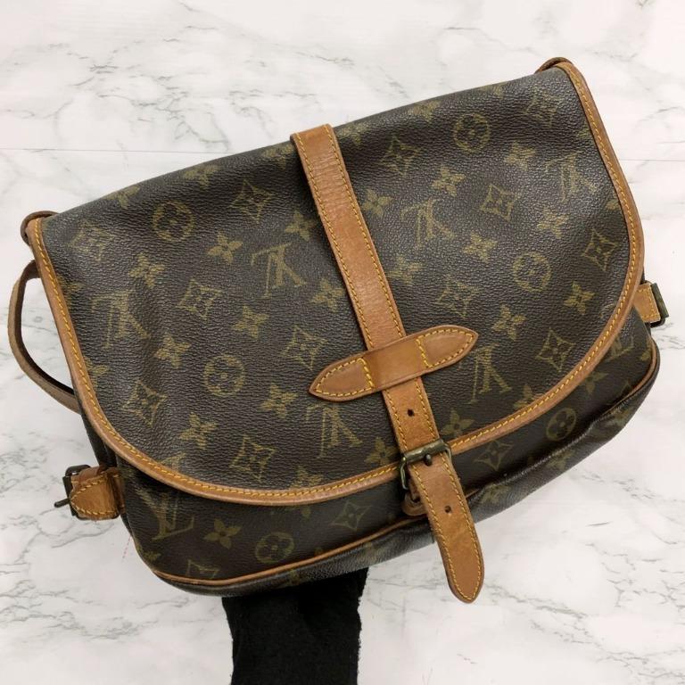 LOUIS VUITTON Monogram Saumur 30 Shoulder Bag M42256 LV Auth