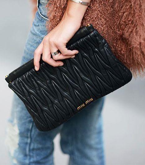 Miu miu clearance matelasse clutch