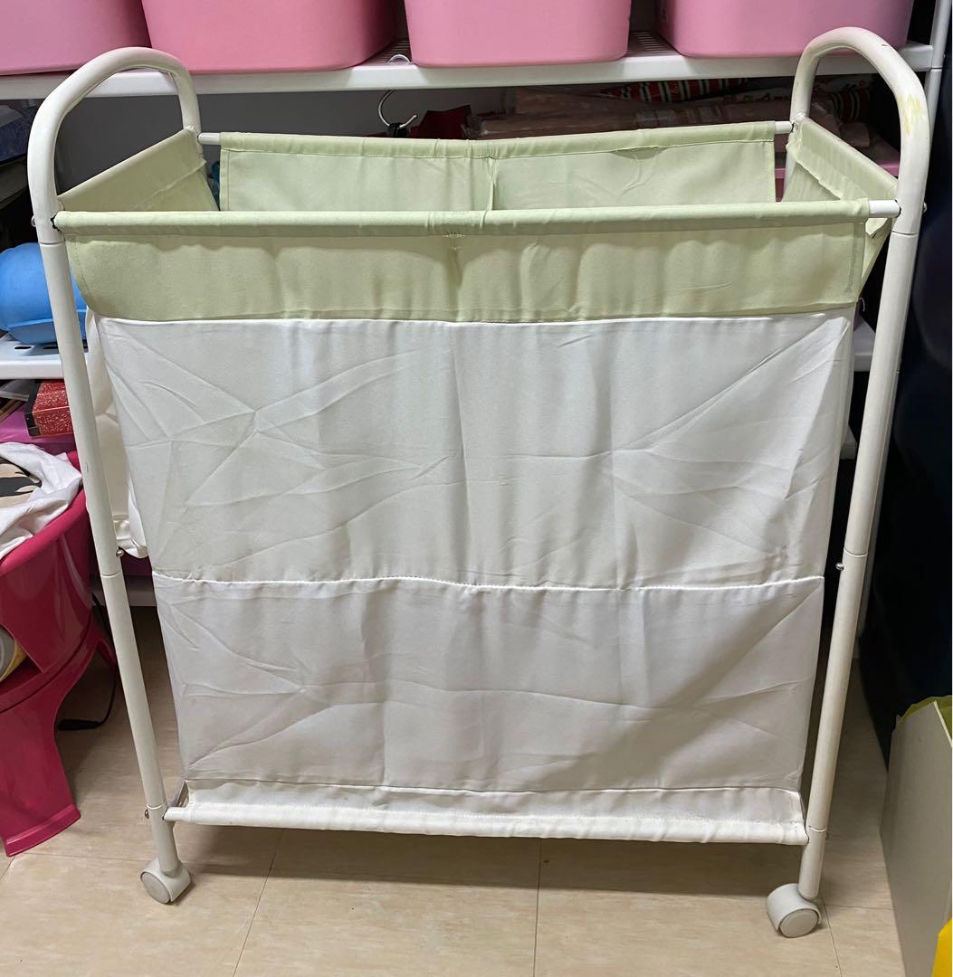 Munchkin nursery station storage with wheels, Babies & Kids, Baby