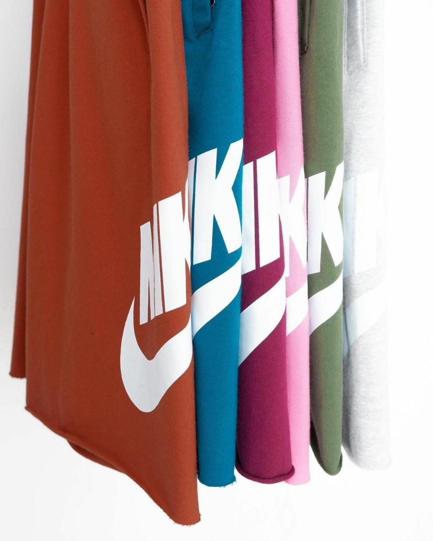 NIKE CUT OFF SWEATSHIRT Fesyen Pria Pakaian Bawahan di Carousell