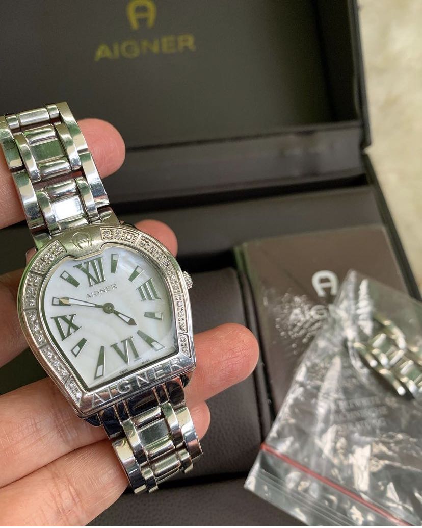 Aigner best sale diamond watch