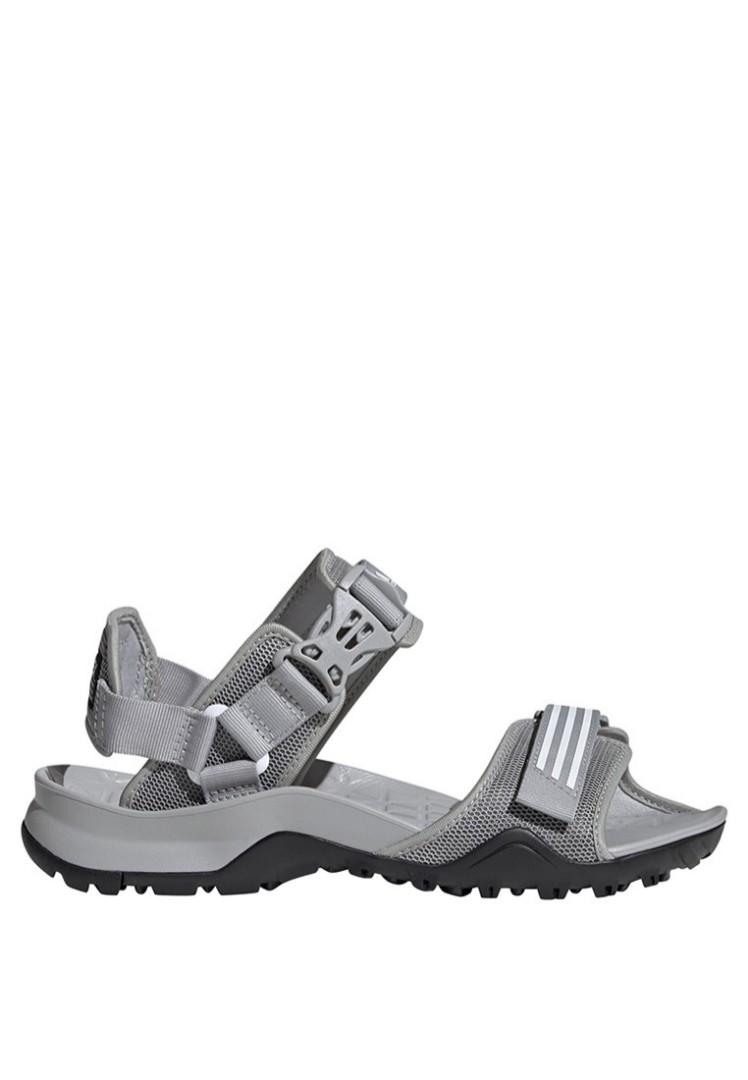 Adidas sandal top gunung