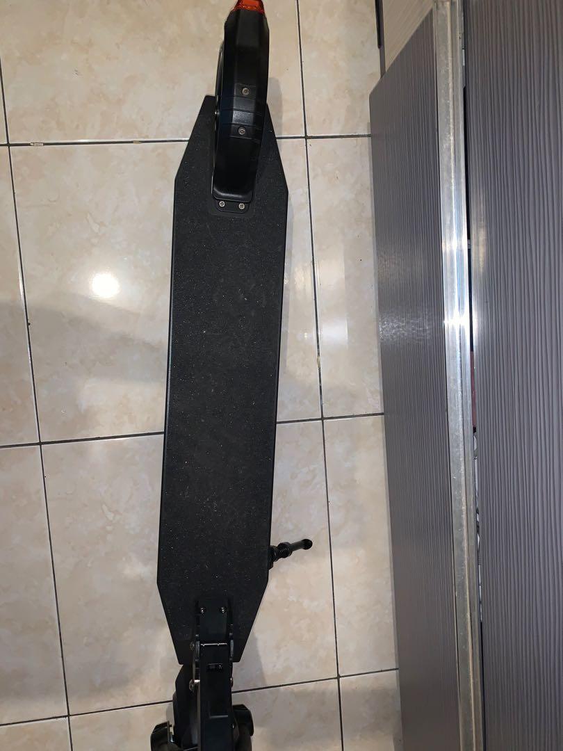 SKUTER LISTRIK / Scooter listrik / Electric Scooter BEKAS MEREK