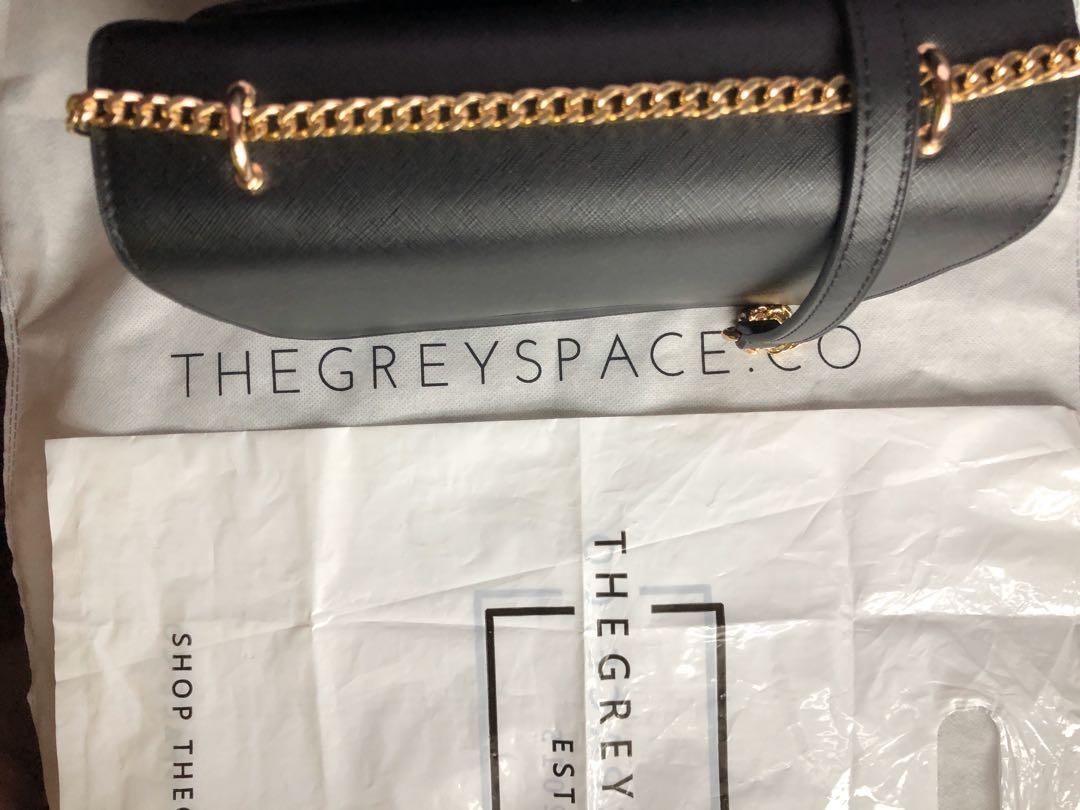 Thegreyspace co Hailey chain crossbody bag, Women's Fashion, Bags