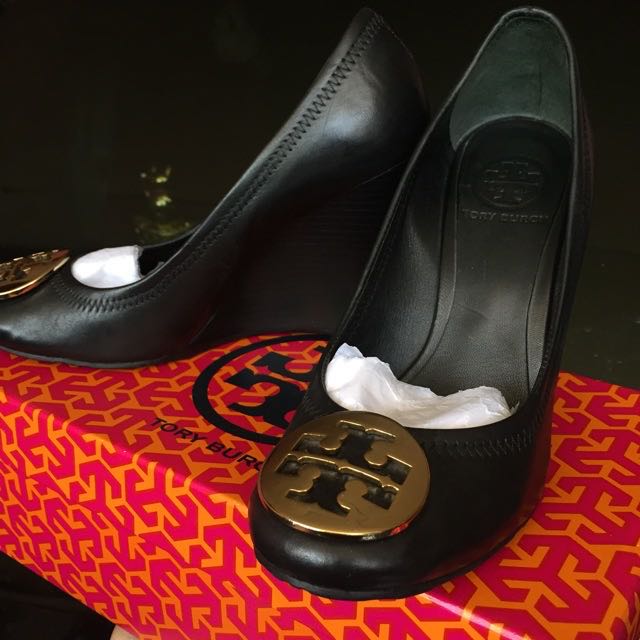 tory burch sally
