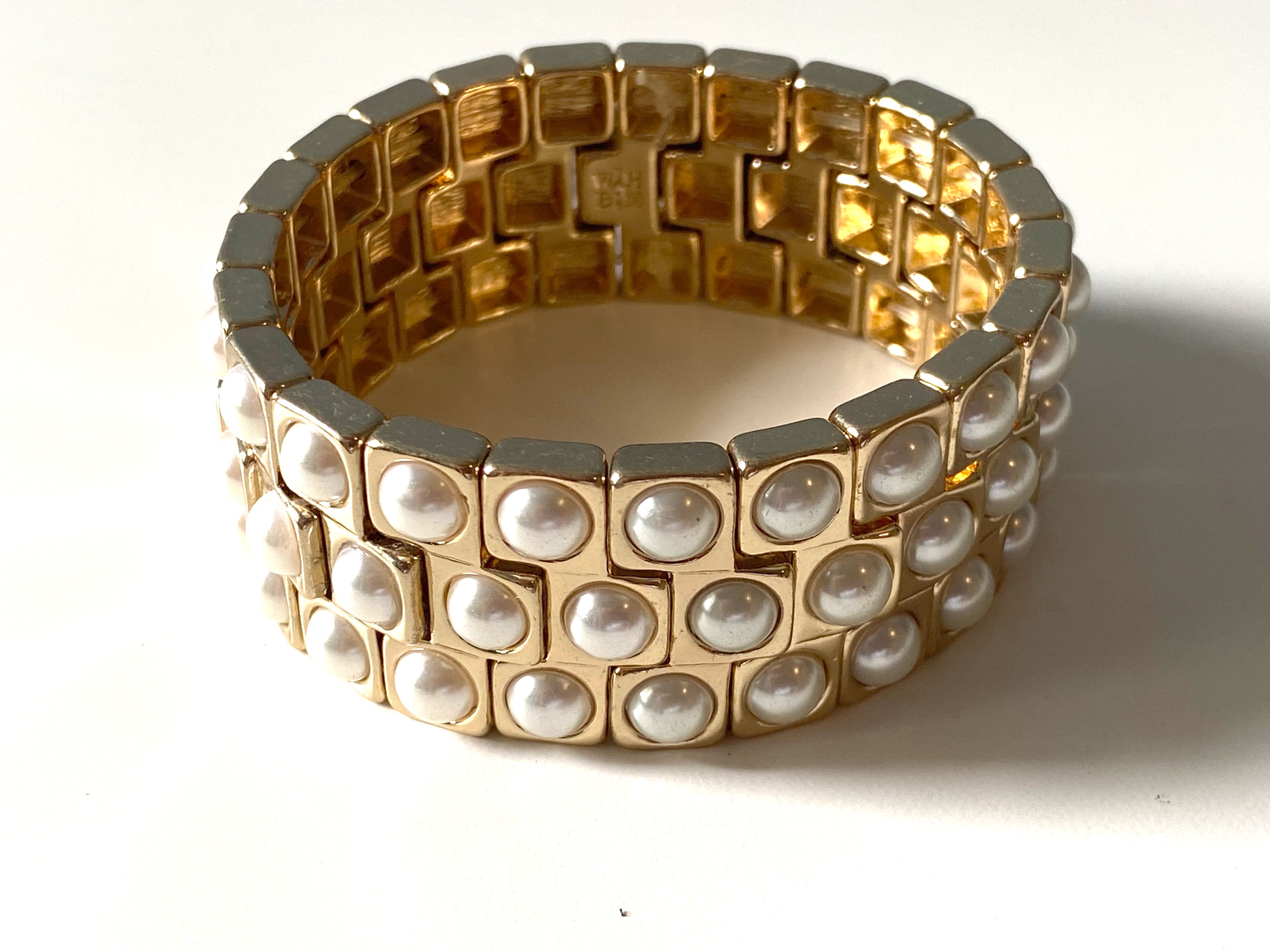 White house hotsell black market bracelet