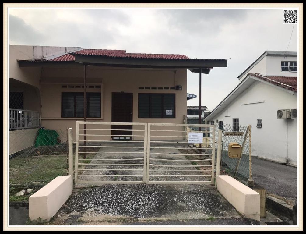 Rent Single Storey House Ss3 Near Fam Taman Bahagia Lrt Kelana Jaya Line Near To Petron Taman University And Giant Mall Property Rentals On Carousell