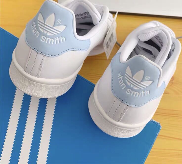 Adidas Stan Smith Baby Blue 淺藍色, 女裝, 鞋, 拖鞋- Carousell