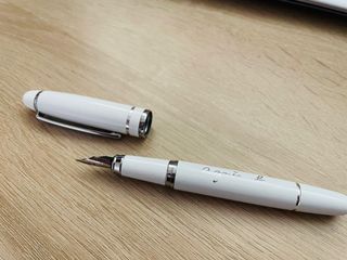 (Category: ) located in . Submitted by qingtan (Listing ID 1111523849, Image 1). Description: .