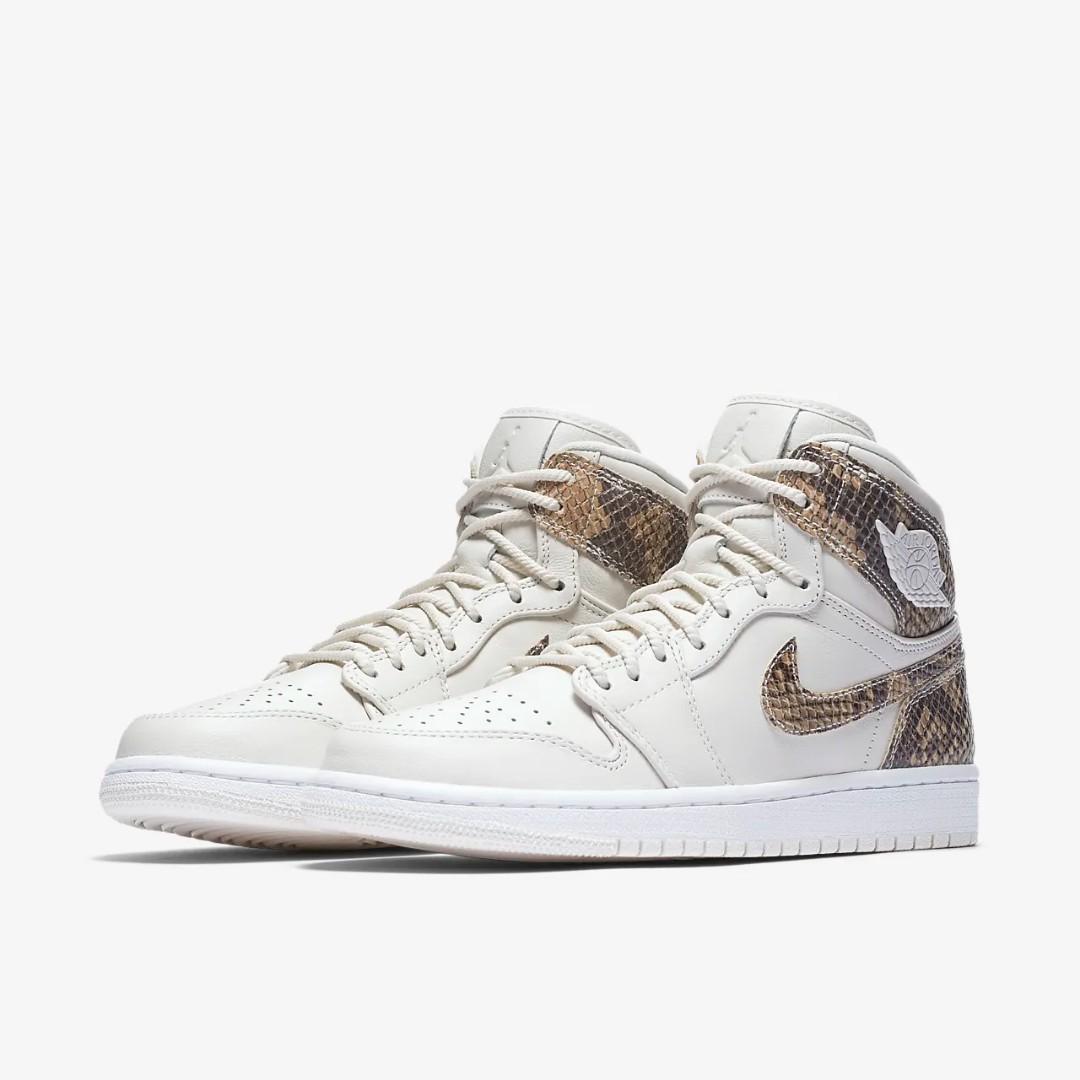 Nike air best sale jordan snakeskin