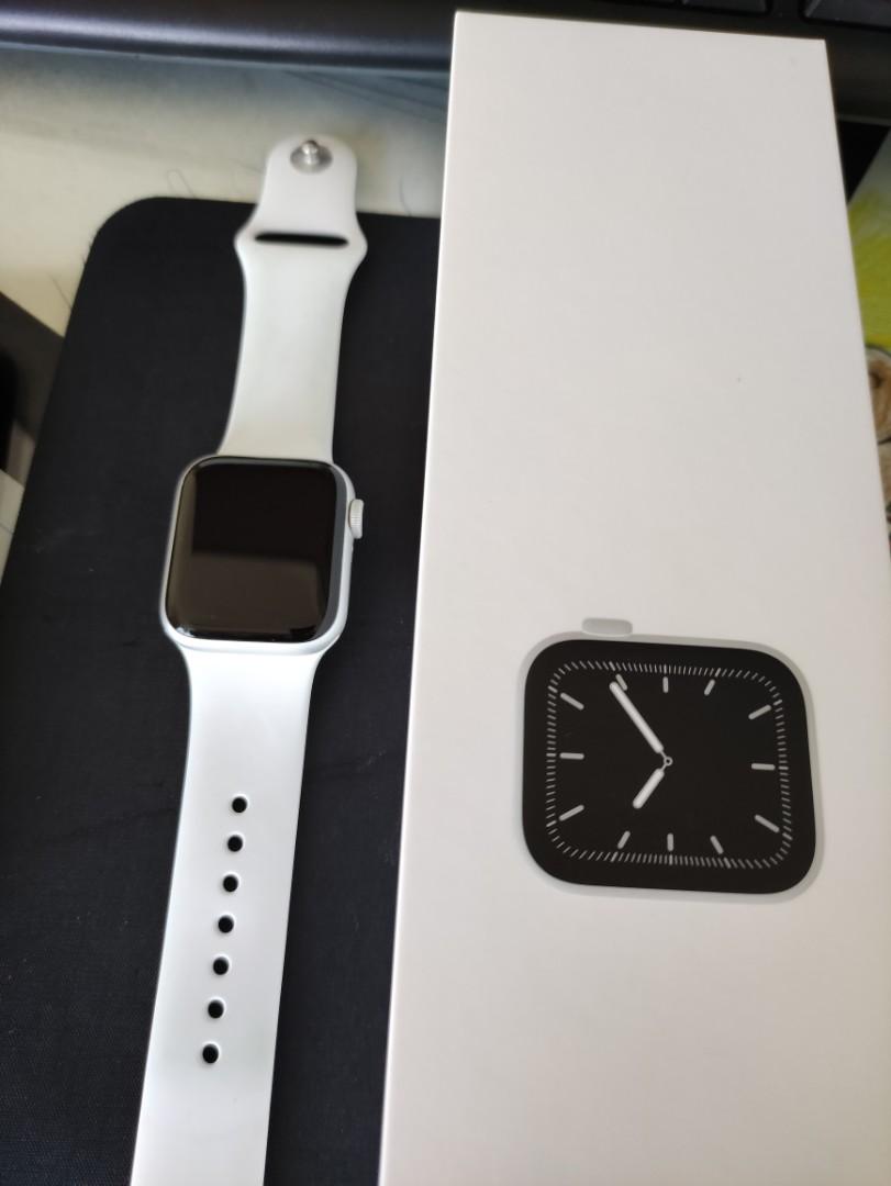 Apple Watch 5 wifi, 手提電話, 平板電腦, 平板電腦- iPad - Carousell