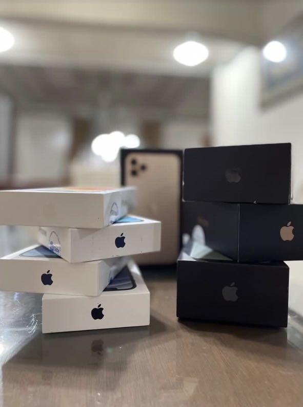 BRAND NEW iPhone 12 256gb (Category: iPhone 12 Series) located in Pasig City. Submitted by saleshop.ph (Listing ID 1111454487, Image 1). Description: FOR SALE ONLY IPHONE 12 (5G) 256GB - P49,999 Only BRAND NEW/OPEN ONLY TO CHECK GLOBE SEALED COMPLETE ACCESSORIES (ORIG) FACTORY UNLOCK NTC APPROVED NO ISSUE WITH 7 DAYS WARRANTY/REPLACEMENT ALL 100% CHECK ALL YOU WANT UPON MEET UP PM FOR INQUIRY 📥 GUARANTEED ORIGINAL 💯 AVOID SCAM/MODUS/FAKE 🛑 LET
