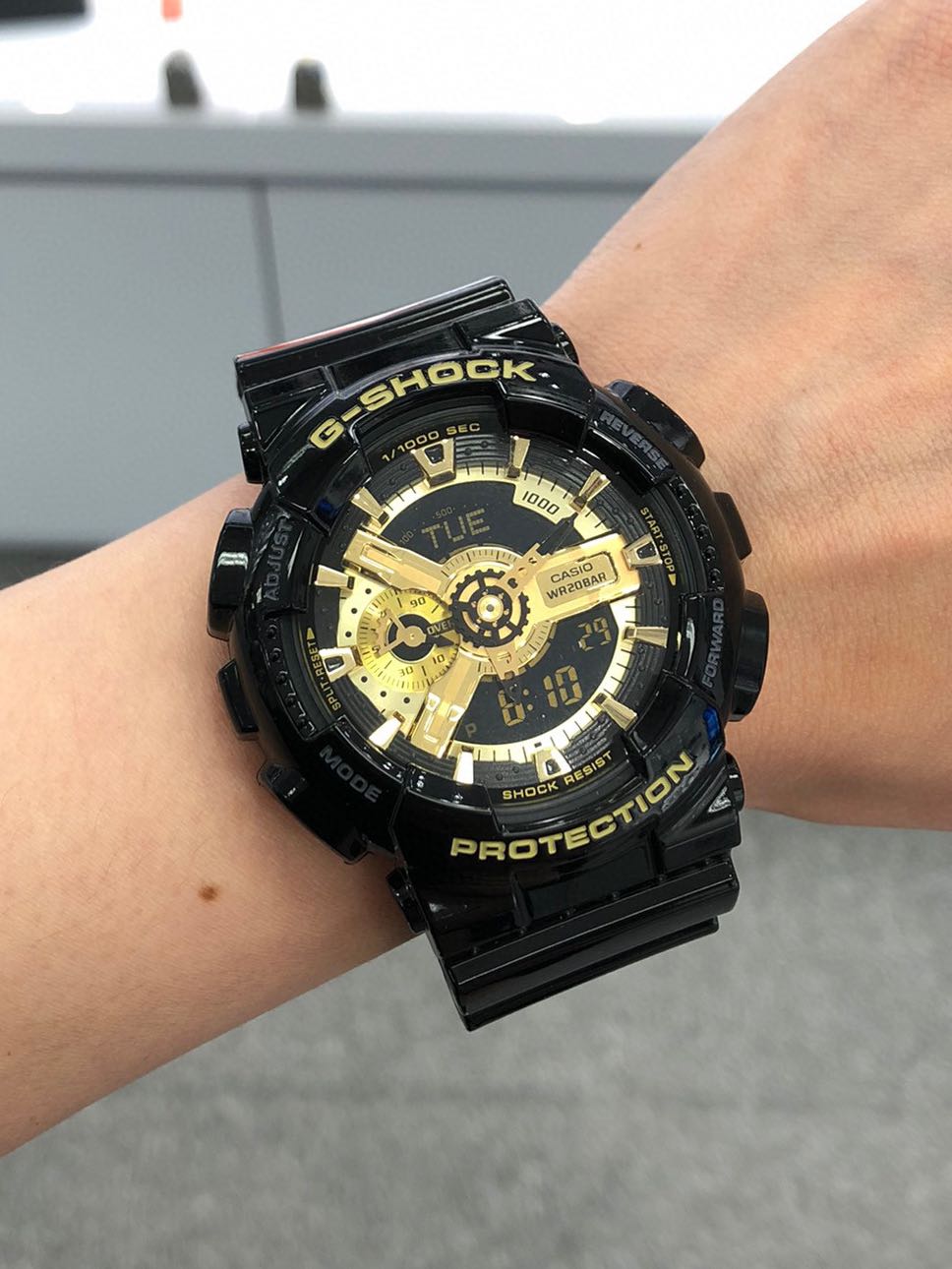 Casio G-shock GA-110GB-1A GA-110, 男裝, 手錶及配件, 手錶- Carousell