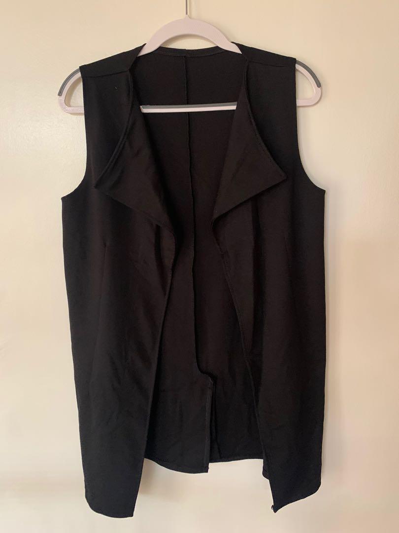 Casual Black Sleeveless Cardigan (Category: Others Tops) located in Quezon City. Submitted by 3cshub (Listing ID 1111542393, Image 1). Description: Size: M - used but in good condition Price is still negotiable. Message me for more details! :) .