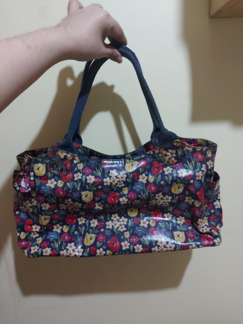 Cath Kidston Bag (Category: Luxury Bags & Wallets) located in Marilao. Submitted by winmar93 (Listing ID 1111551496, Image 3). Description: Authentic Cath Kidston from London No damage.