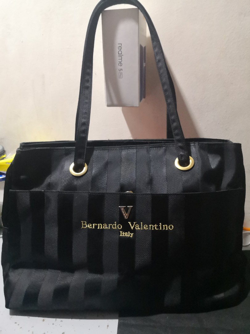 Bernardo valentino online bag price
