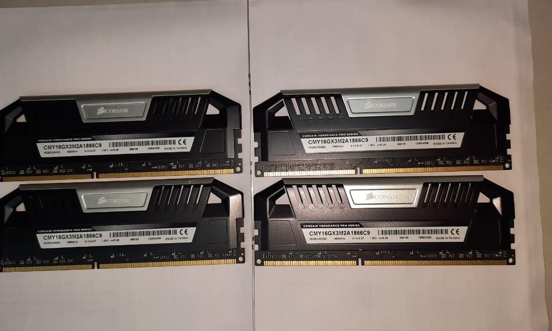 Corsair VENGEANCE Pro Series 32GB 4 x 8GB DDR3 1866MHz DRAM C9