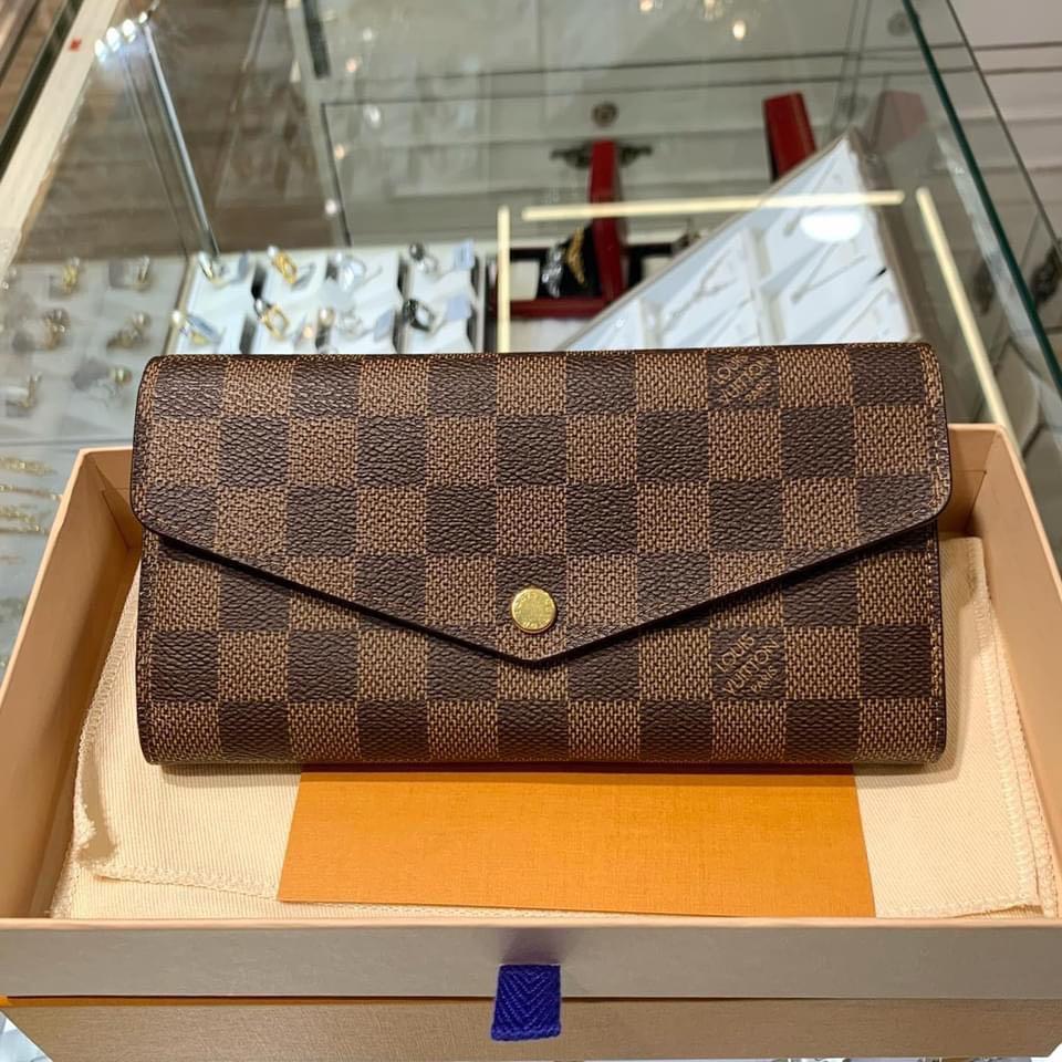 Authentic Louis Vuitton Sarah Wallet Damier Ebene, Luxury, Bags & Wallets  on Carousell