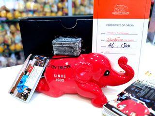 Elephant Parade Dated  Year 2012 Tangs For The Memories Limited Edition with Certificate and Box