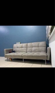 (Category: ) located in . Submitted by liabellec (Listing ID 1111619595, Image 1). Description: .