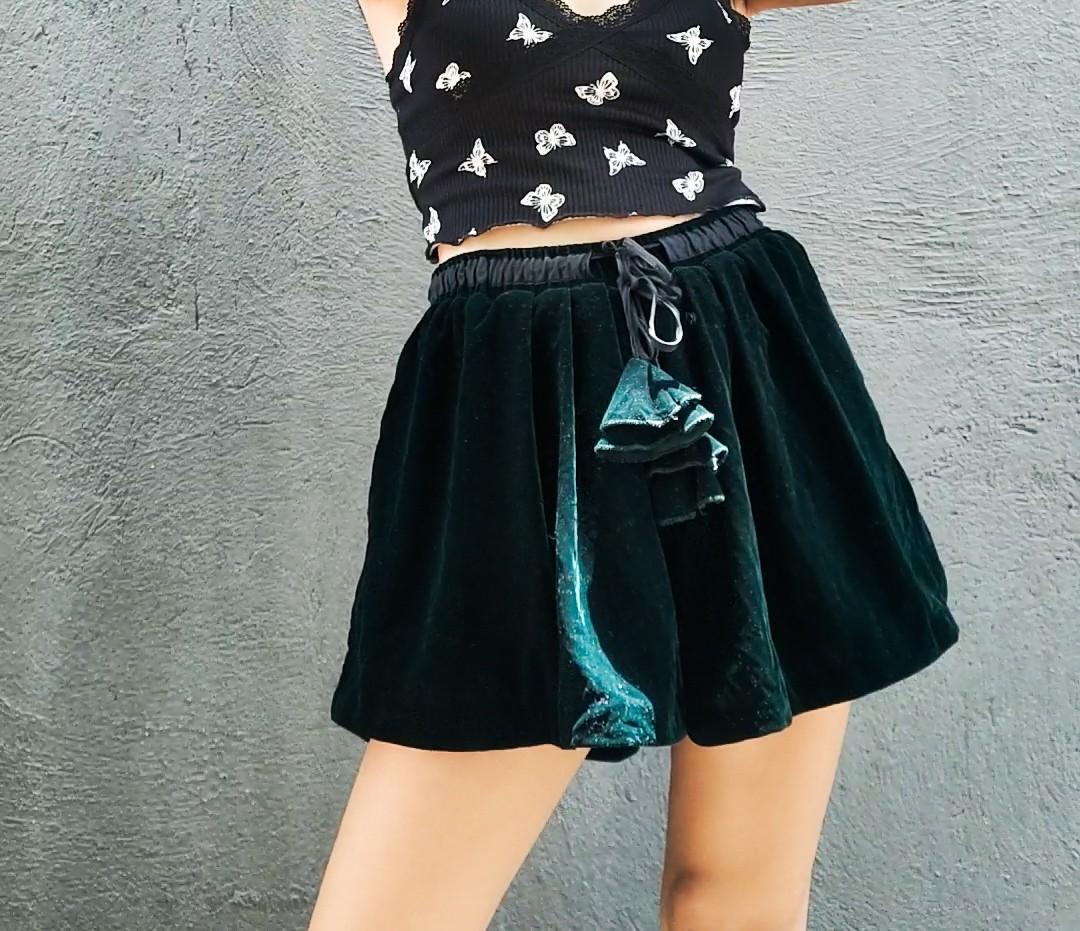 Highwaisted Green Velvet Brand New With Tag Shorts Women S Fashion Bottoms Shorts On Carousell