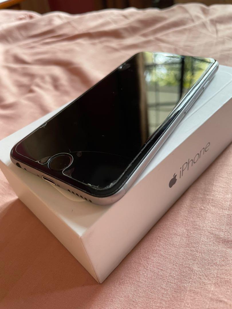 iPhone 6, 64gb (Category: iPhone 6 Series) located in Quezon City. Submitted by bangskisell (Listing ID 1111430238, Image 2). Description: IPHONE 6, 64gb PRICE: P8,000.00 — down to P7,500.0 CONDITION: 2nd hand; very good condition; cracks on the photos are just in tampered glass. DESCRIPTION: - Color: Space gray - Memory capacity: 64gb - never broken so it it never went under any repair - comes in its original box with USB Power adapter, but no L