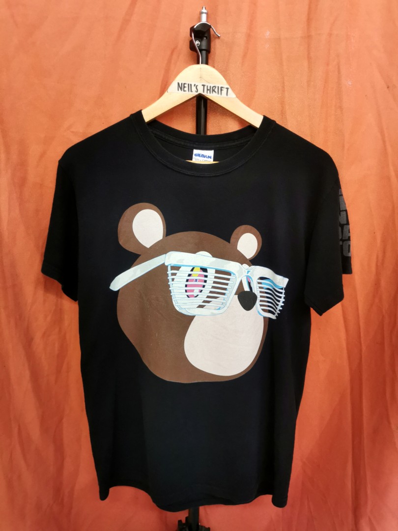 kanye west glow in the dark tour shirt