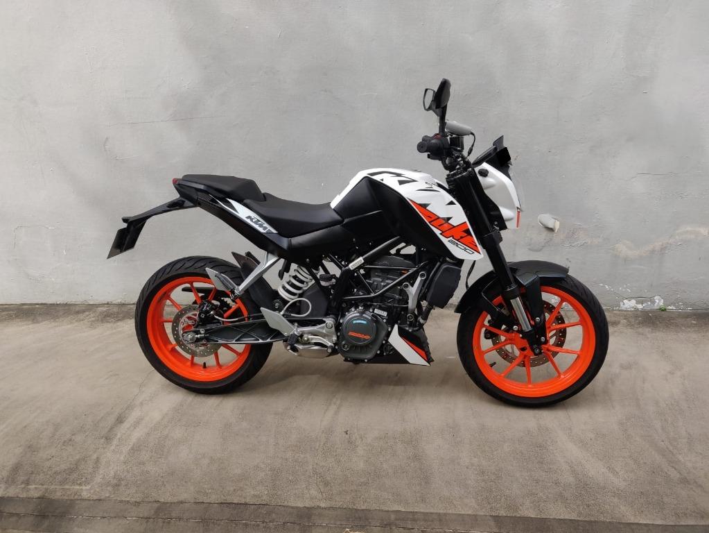 Ktm duke top 200 second